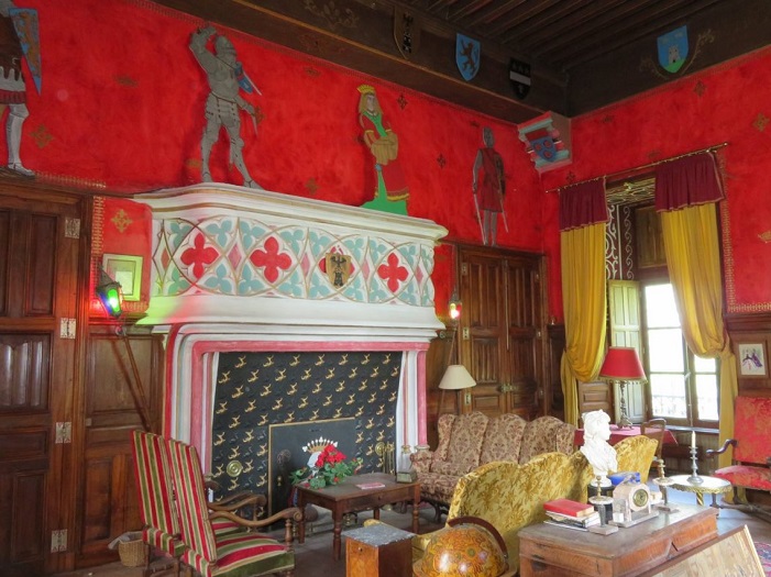 achat vente Château Médiéval a vendre  ISMH , maison annexe Gannat , à proximité, au cœur de son parc PUY DE DOME AUVERGNE