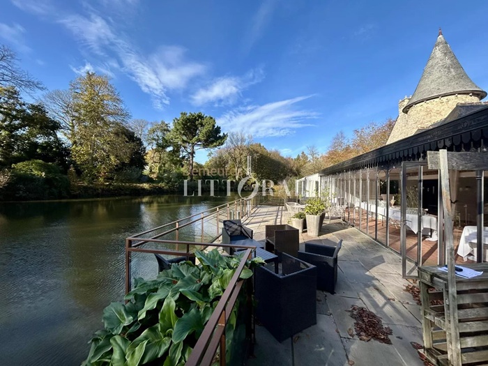 achat vente Manoir Médiéval a vendre  ISMH , dépendances, pigeonnier Côtes d'armor , à 5 km du littoral et des plages COTES D'ARMOR BRETAGNE