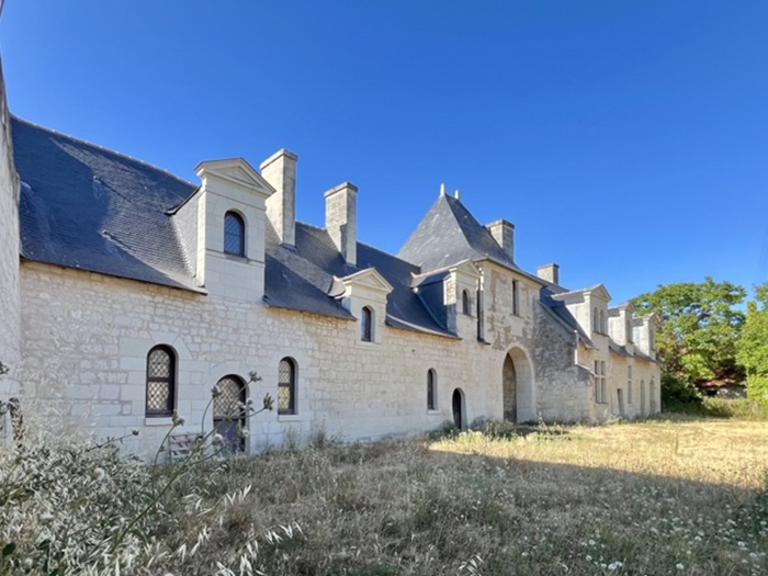 achat vente Maison forte Renaissance a vendre  classée Monument Historique , dépendances Saumur , à proximité, au cœur de son parc MAINE ET LOIRE PAYS DE LA LOIRE