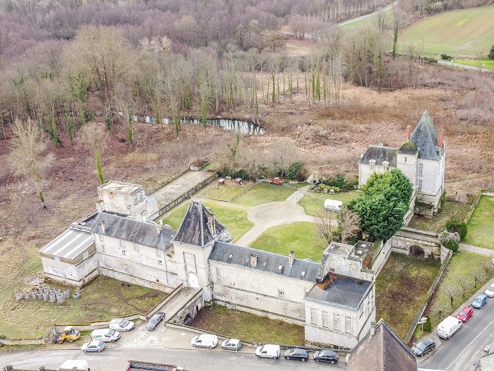 achat vente Château Renaissance a vendre  à restaurer , dépendances Cœuvres et Valsery , à 87 km de Paris AISNE PICARDIE