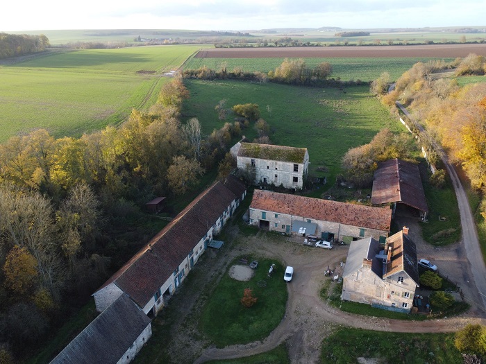 achat vente Château Renaissance a vendre  à restaurer, inscrit MH , dépendances Château-Thierry  AISNE PICARDIE
