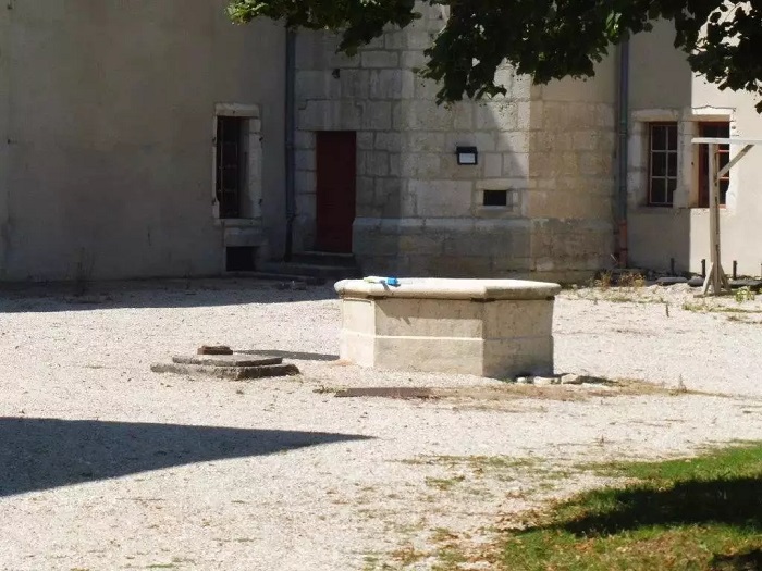achat vente Château Médiéval a vendre  , dépendances Pont d'Ain , à 1h15 de Genève et 50 mn de Lyon AIN RHONE ALPES