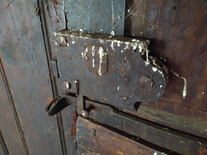 achat vente Ancienne Maison-Forte a vendre  ISMH en totalité à restaurer , grandes caves, puits Mende  à 25 mn, dans un village historique, jolies vues LOZERE LANGUEDOC ROUSSILLON