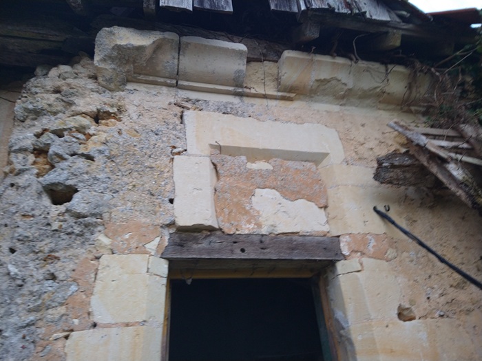 achat vente Manoir Médiéval a vendre  à restaurer , dépendances, cave troglodyte Saumur  à 35 mn, Paris 2h (TGV) INDRE ET LOIRE CENTRE