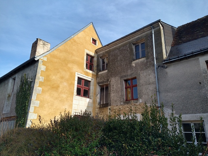 achat vente Partie de Manoir Médiéval a vendre  à finir de restaurer , dépendances Tours  à 30 mn, Paris 2h15 (TGV) INDRE ET LOIRE CENTRE