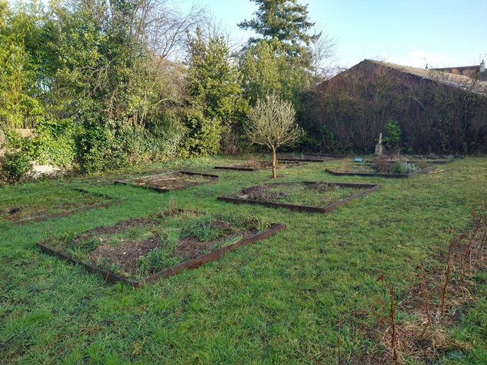 achat vente Partie de Manoir Médiéval a vendre  à finir de restaurer , dépendances Tours  à 30 mn, Paris 2h15 (TGV) INDRE ET LOIRE CENTRE