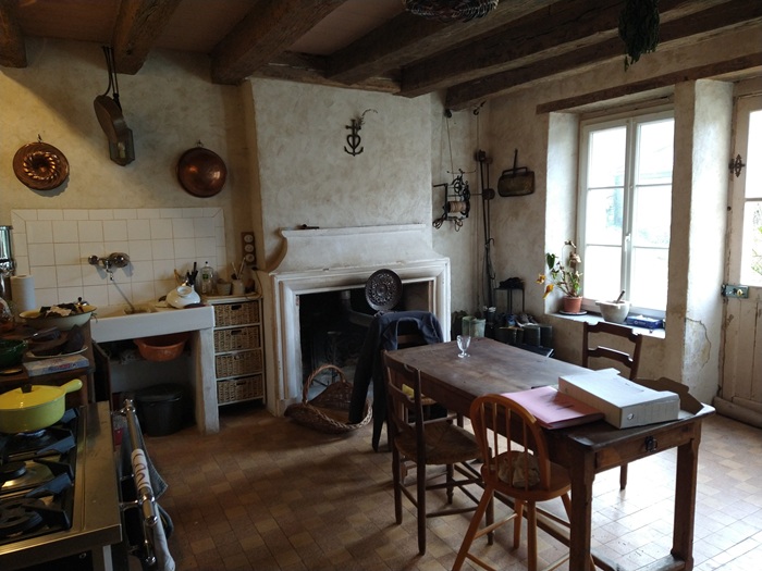 achat vente Partie de Manoir Médiéval a vendre  à finir de restaurer , dépendances Tours  à 30 mn, Paris 2h15 (TGV) INDRE ET LOIRE CENTRE