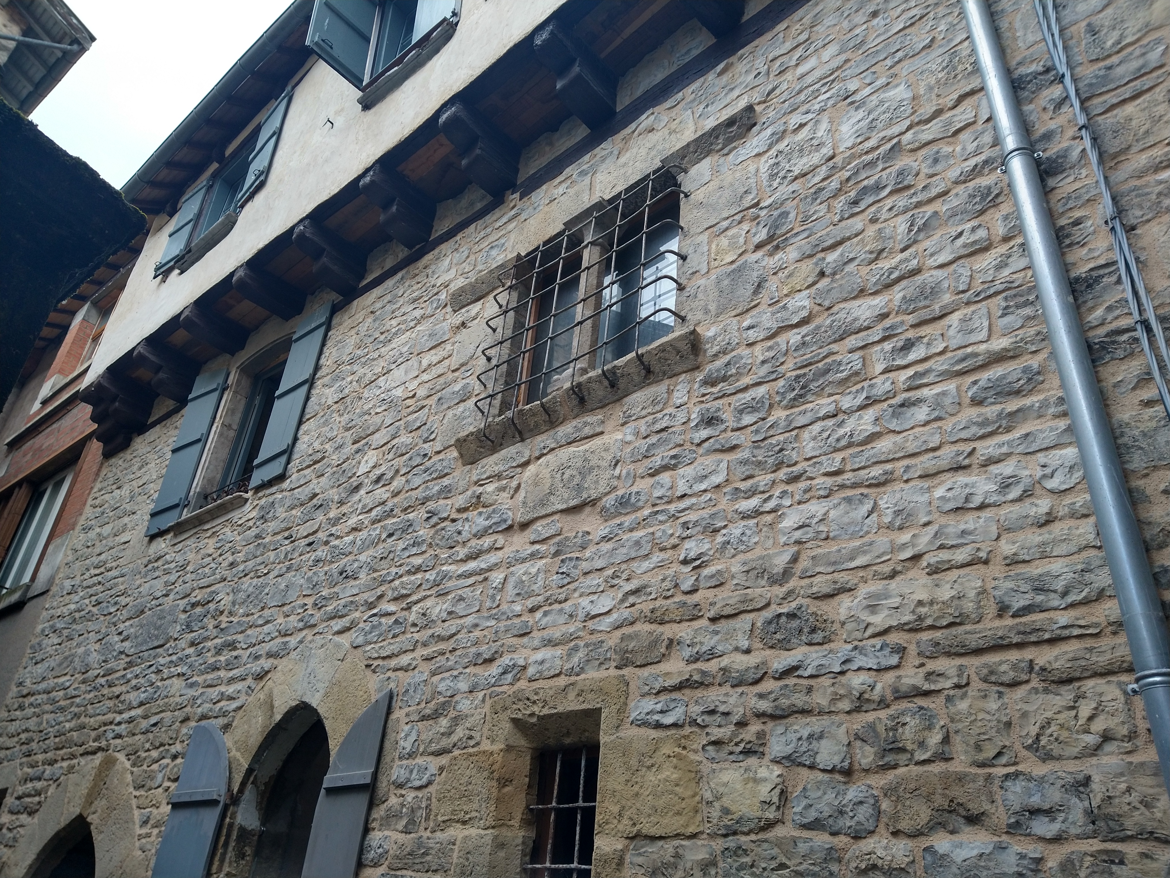 achat vente Maison Médiévale Polyvalente a vendre  en parfait état  Rodez  et A20 à 50 mn, cœur de cité historique AVEYRON MIDI PYRENEES
