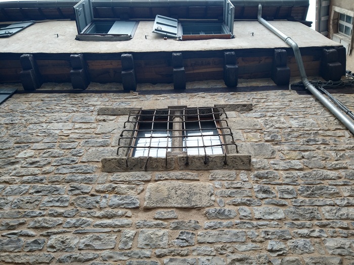 achat vente Maison Médiévale Polyvalente a vendre  en parfait état  Rodez  et A20 à 50 mn, cœur de cité historique AVEYRON MIDI PYRENEES