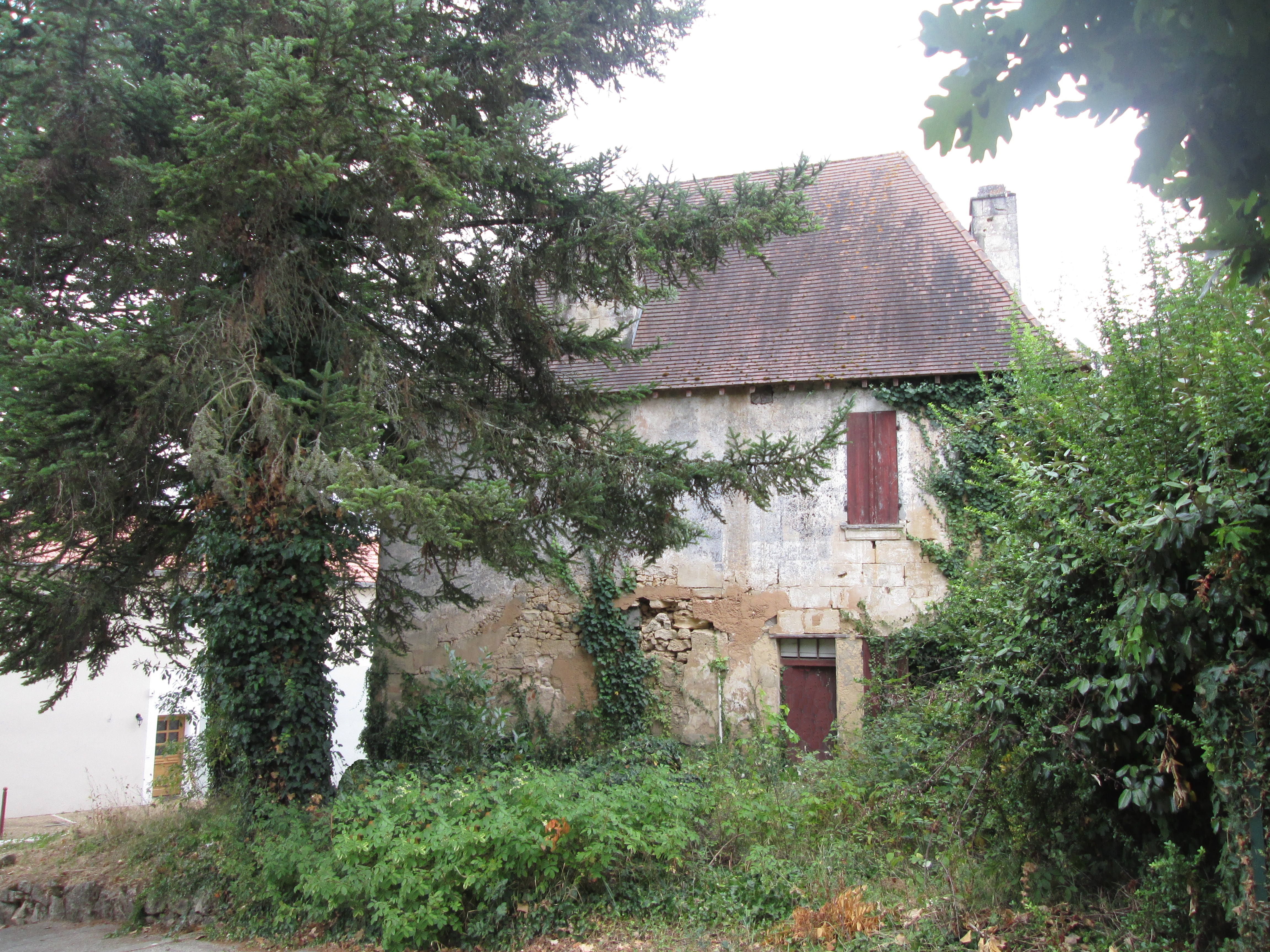 achat vente Maison Médiévale et Renaissance a vendre  à restaurer , petite dépendance Bergerac , à 15 mn, dans un village DORDOGNE AQUITAINE