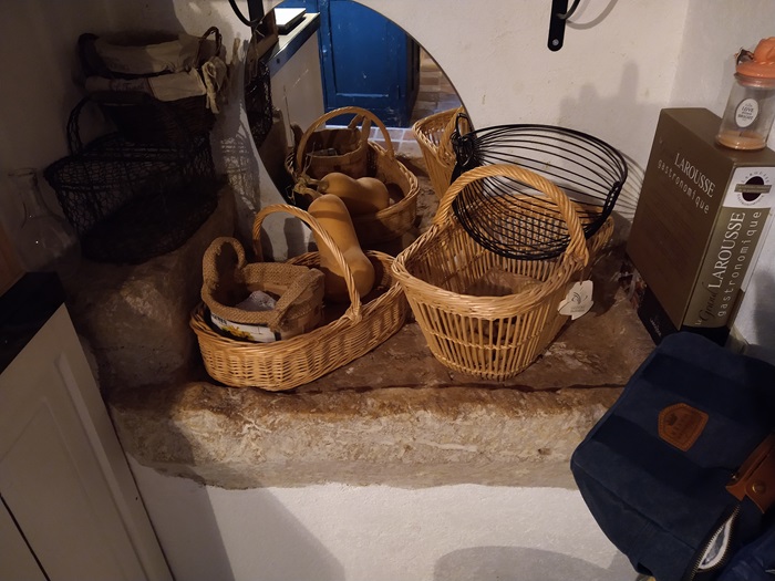 achat vente Demeure Médiévale Pressoir Banal a vendre  en parfait état , grange, puits Orléans  à 40 mn, 1h50 Paris LOIRET CENTRE