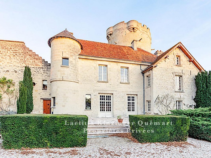achat vente Ancien château-fort a vendre  , dépendances, piscine couverte chauffée Soissons  AISNE PICARDIE
