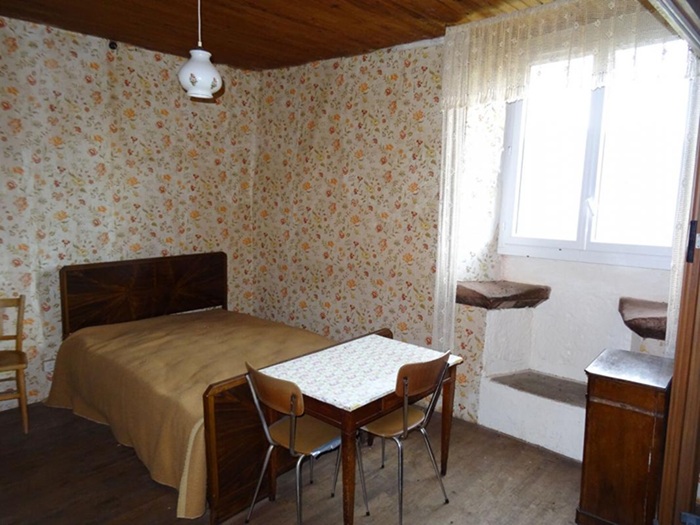 achat vente Corps de ferme mitoyen a vendre  à restaurer , dépendances Mouret , Vallée du Dourdou, position dominante AVEYRON MIDI PYRENES
