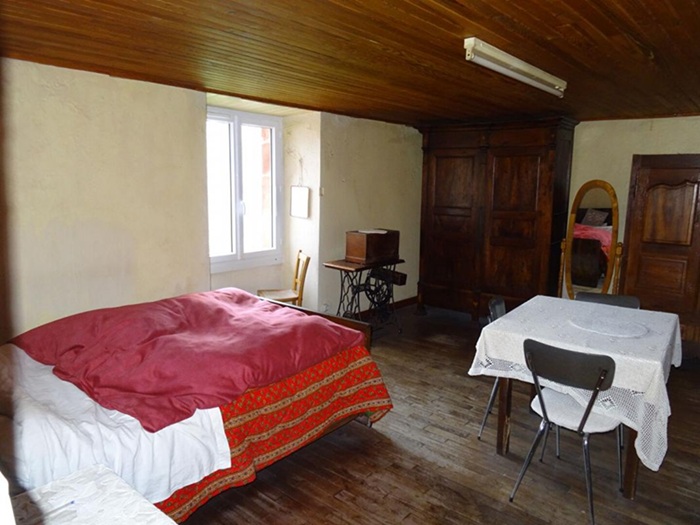 achat vente Corps de ferme mitoyen a vendre  à restaurer , dépendances Mouret , Vallée du Dourdou, position dominante AVEYRON MIDI PYRENES