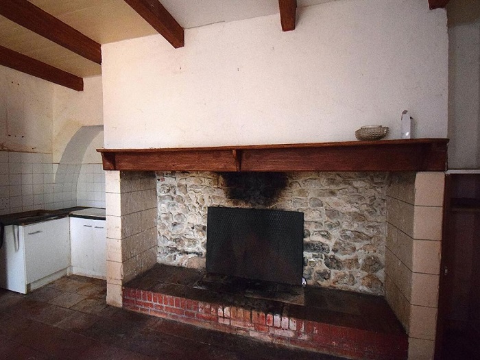 achat vente Ferme fortifiée Médiévale a vendre  inscrite ISMH , maison de métayer, pigeonnier, grange Caussade  TARN ET GARONNE MIDI PYRENEES