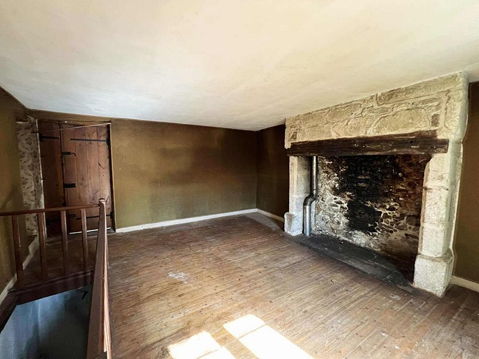 achat vente Propriété a vendre  à restaurer , dépendances, piscine Saint-Raphael , sur les coteaux de la région d'Excideuil DORDOGNE AQUITAINE