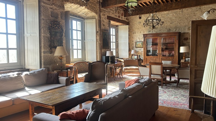 achat vente Manoir Médiéval a vendre  , dépendances Laguiole , dominant un paysage préservé AVEYRON MIDI PYRENEES