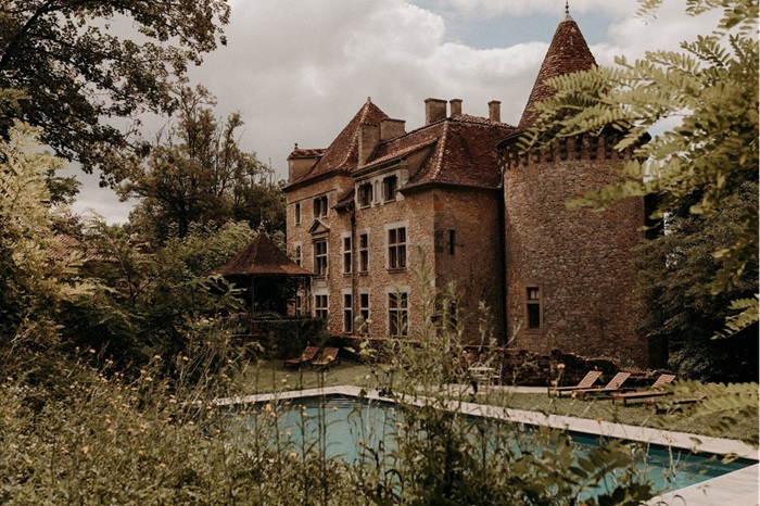 achat vente Château Médiéval a vendre  classé MH , dépendances, piscine Figeac  LOT MIDI PYRENEES