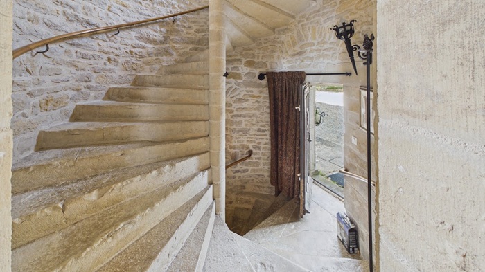 achat vente Château Médiéval a vendre  restauré , dépendances, piscine Parisot , proche Saint-Antonin Noble Val TARN ET GARONNE MIDI PYRENEES