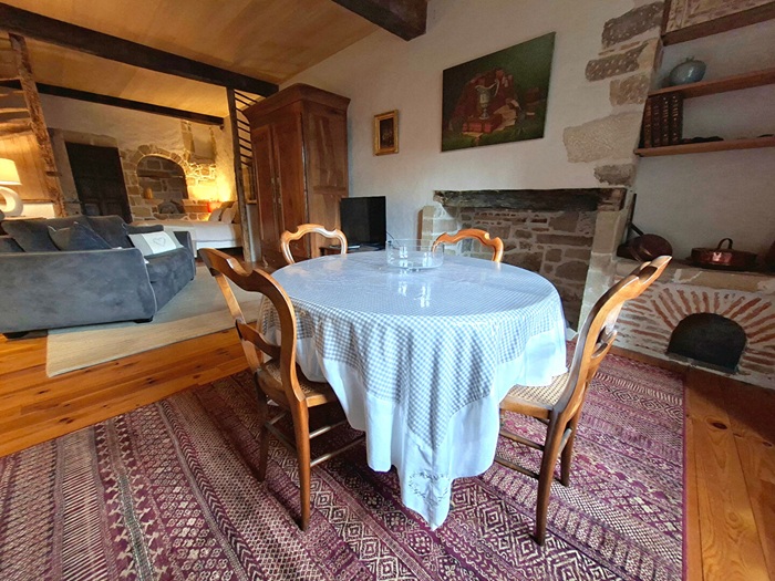 achat vente Demeure Médiévale a vendre  en parfait état  Beaulieu-sur-Dordogne , quartier historique CORREZE LIMOUSIN