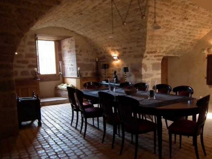 achat vente Château Médiéval a vendre  ISMH , dépendance, piscine A 25 km de Rodez  AVEYRON MIDI PYRENEES