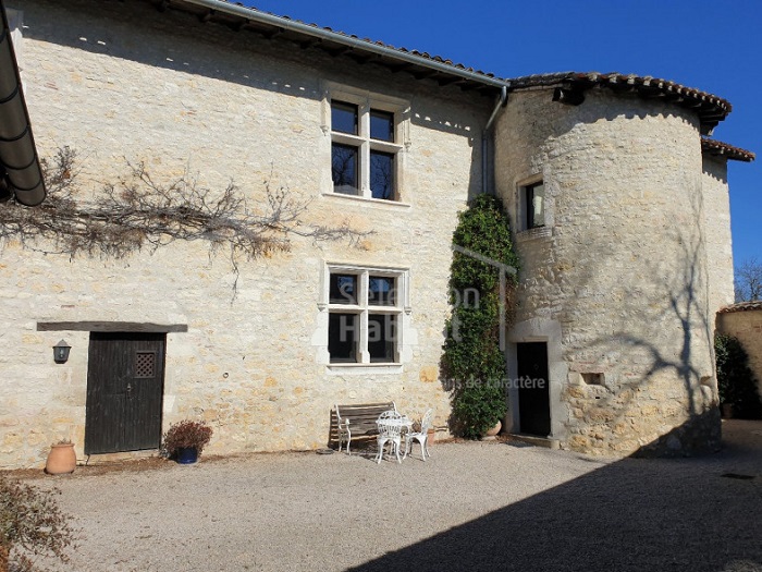 achat vente Château Médiéval a vendre  , dépendances, maison d'amis Albi , à 20 mn TARN MIDI PYRENEES