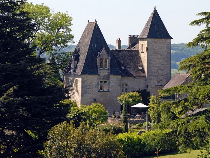 achat vente Château Médiéval a vendre  , maison d'amis, piscine Saint-Robert  CORREZE LIMOUSIN
